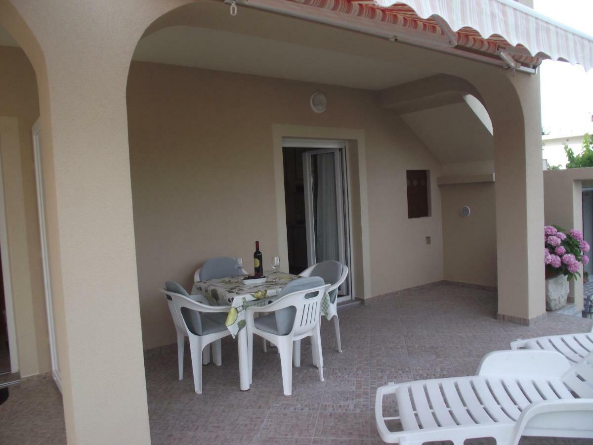 Apartments Dajana Silo Exterior photo